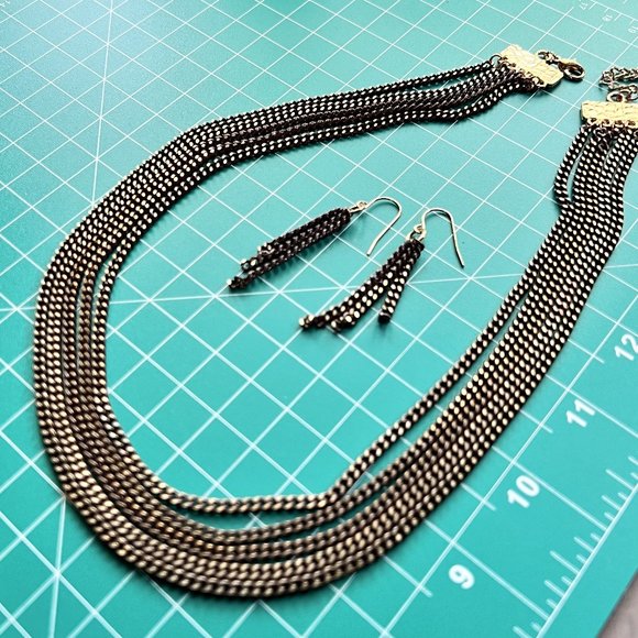 New Gold/Copper Tone Multiple Chains Necklace Earrings Set - Picture 2 of 3